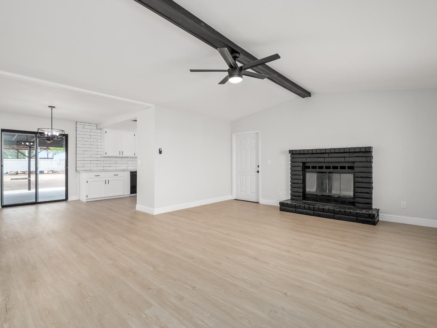 36768 Highway 145 Madera, CA 93636 - Photo 7 of 44