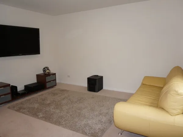 $3,200 | 74 Marcel Lane, Schaumburg, IL 60194