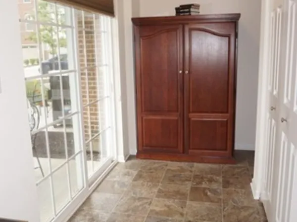 $3,200 | 74 Marcel Lane, Schaumburg, IL 60194