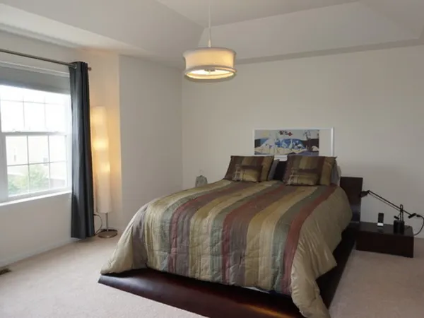 $3,200 | 74 Marcel Lane, Schaumburg, IL 60194