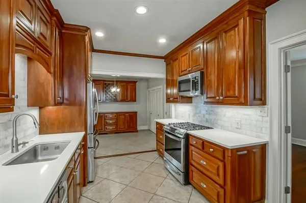 $4,000 | 3310 State St Drive, New Orleans, LA 70125
