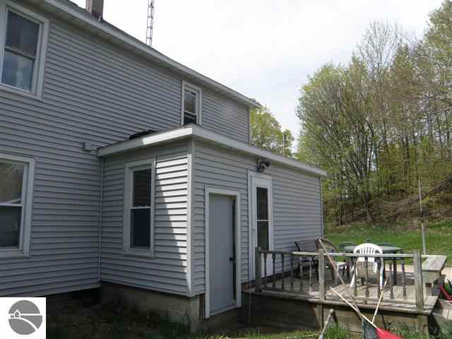 6575 Hunt Road Arcadia, MI 49613 - Photo 7 of 36 1791779-6.JPG