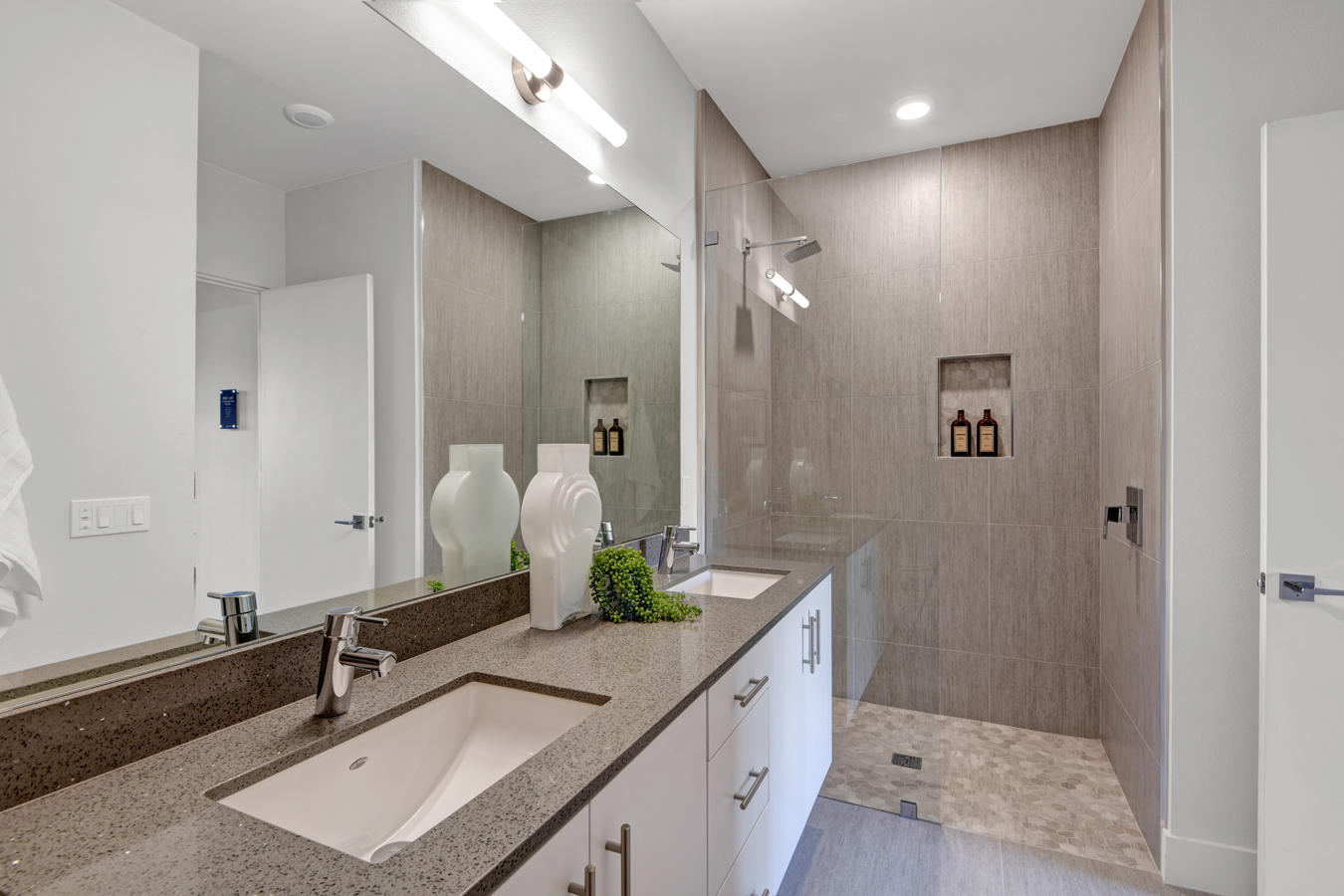 161 The Riv Palm Springs, CA 92262 - Photo 6 of 15 a bathroom with a sink and a mirror