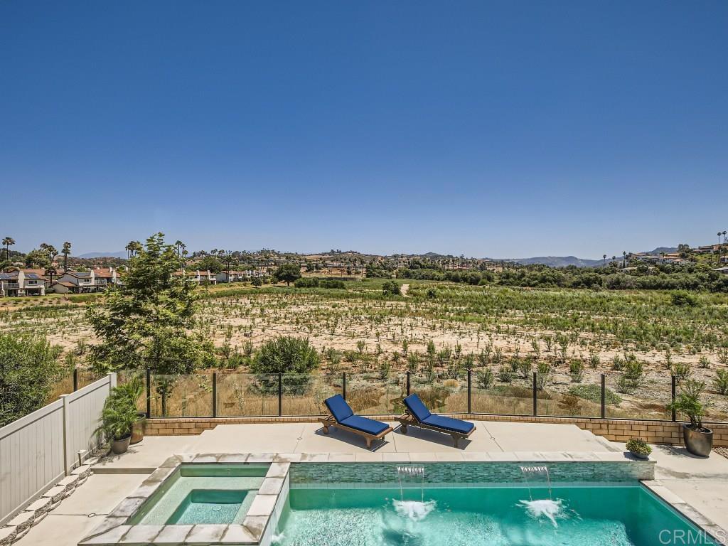 31657 Calle De Las Estrellas Bonsall, CA 92003 - Photo 17 of 24 a view of a city