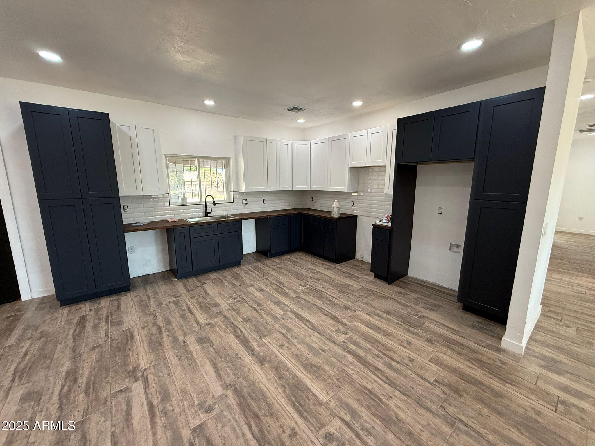 1951 East 13th Street Douglas, AZ 85607 - Photo 7 of 21 WhatsApp Image 2025-06-02 at 5.01.30 PM