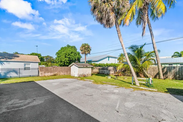 $1,550 | 211 Sunrise Avenue, Unit 3, Lantana, FL 33462