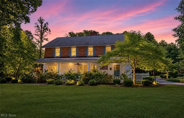 $849,900 | 37082 Beech Hills Drive, Willoughby Hills, OH 44094