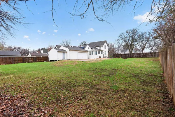 $155,000 | 1210 Fairview Avenue, Rockford, IL 61101