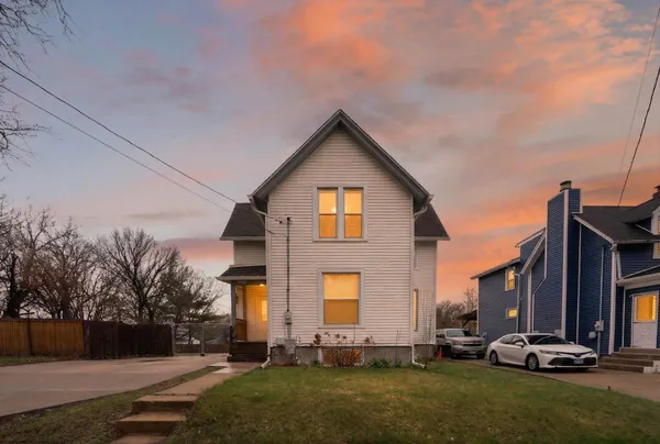 $155,000 | 1210 Fairview Avenue, Rockford, IL 61101