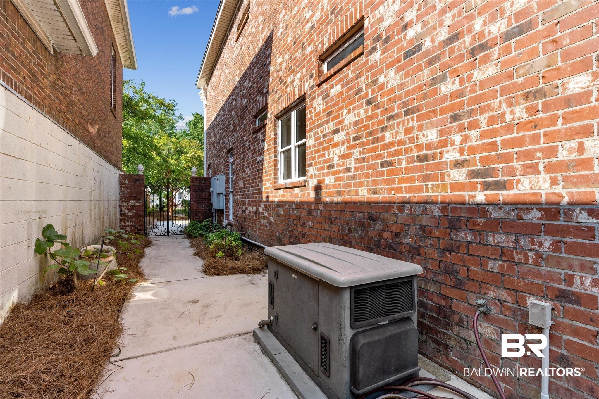 3963 Wimbledon Park Mobile, AL 36608 - Photo 50 of 51 View of patio