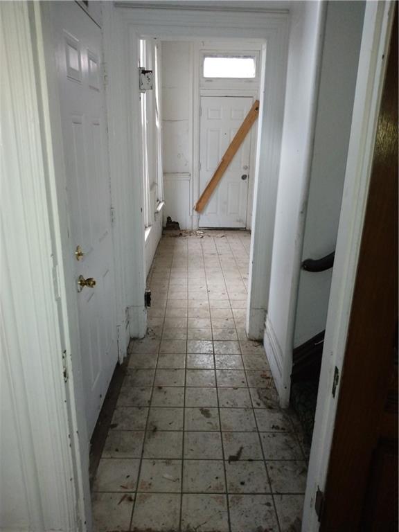 1005 Sheffield Street Pittsburgh, PA 15233 - Photo 9 of 25 a view of entryway