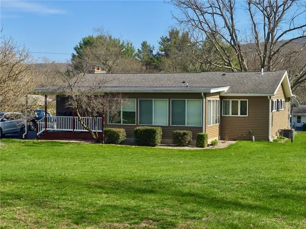 $285,000 | 16 Acorn Avenue, Southport, NY 14871