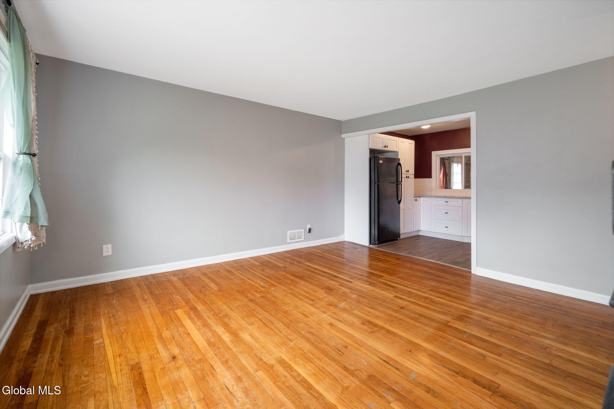 7 Colt Road Colonie, NY 12205 - Photo 6 of 49 6-7ColtRd_06