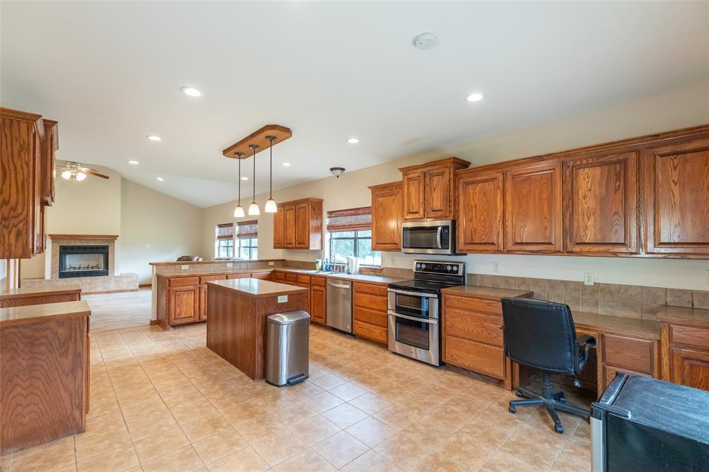 523 South Hays Road Clyde, TX 79510 - Photo 13 of 40