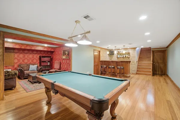$679,000 | 1716 Wildberry Drive, Unit J, Glenview, IL 60025