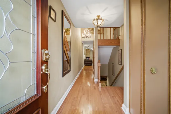 $679,000 | 1716 Wildberry Drive, Unit J, Glenview, IL 60025