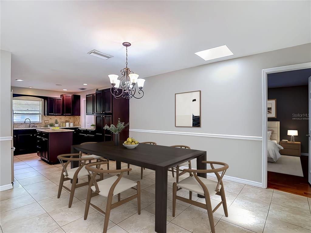 811 Ambassador Loop Tampa, FL 33613 - Photo 17 of 75