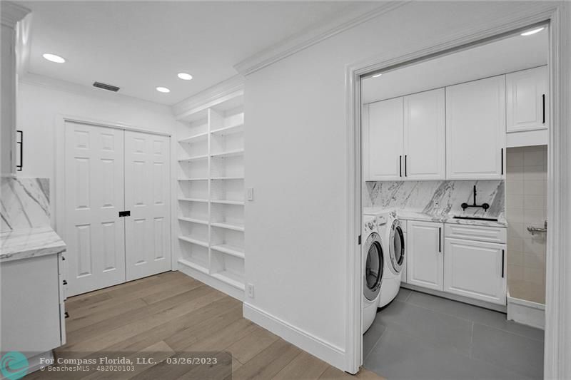 19 Seneca Road Sea Ranch Lakes, FL 33308 - Photo 16 of 48