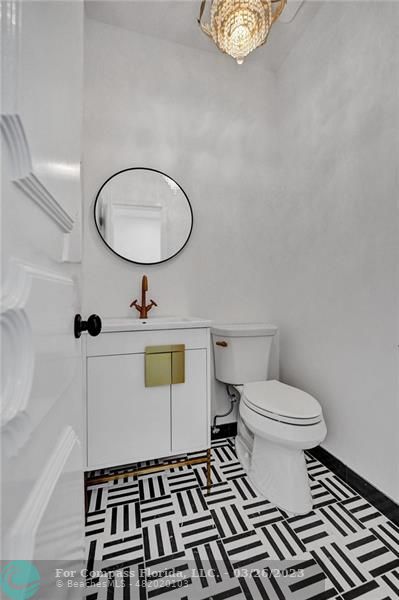 19 Seneca Road Sea Ranch Lakes, FL 33308 - Photo 22 of 48