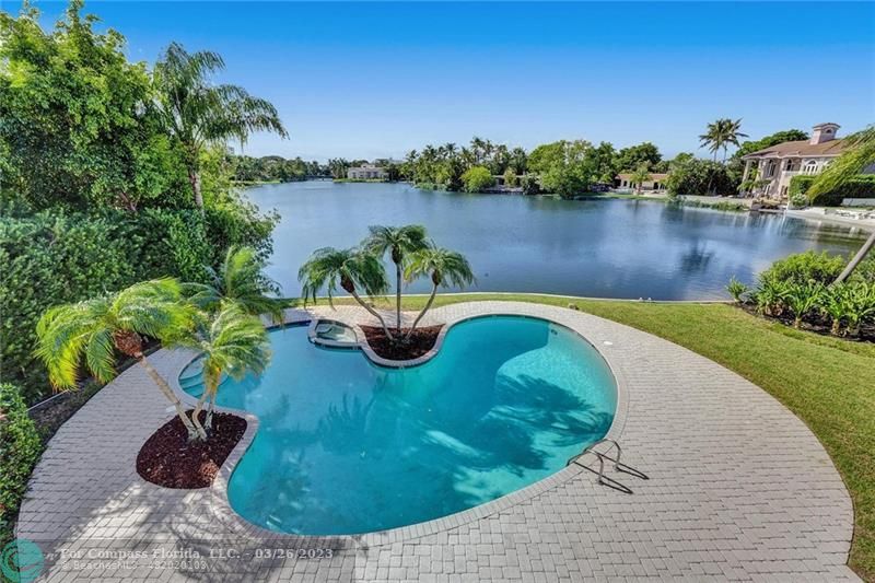 19 Seneca Road Sea Ranch Lakes, FL 33308 - Photo 25 of 48