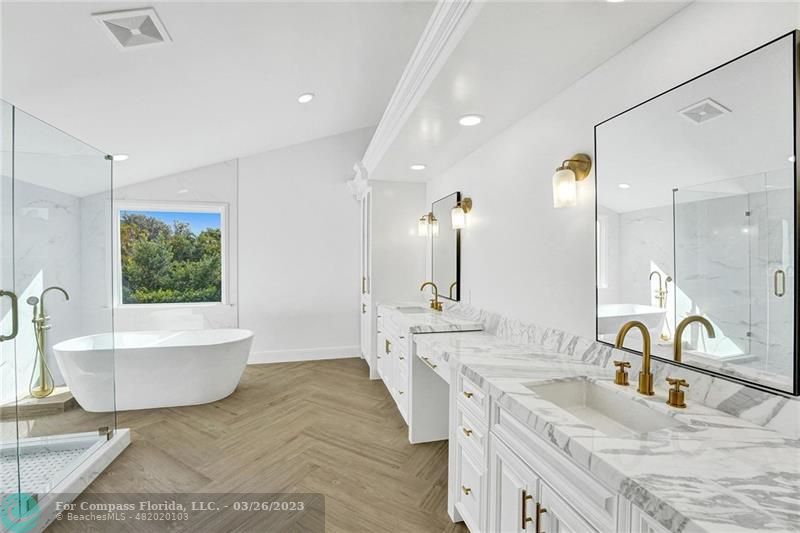 19 Seneca Road Sea Ranch Lakes, FL 33308 - Photo 6 of 48