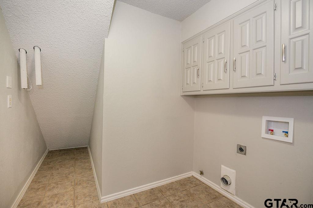 5809 Hollytree Drive Tyler, TX 75703 - Photo 13 of 32