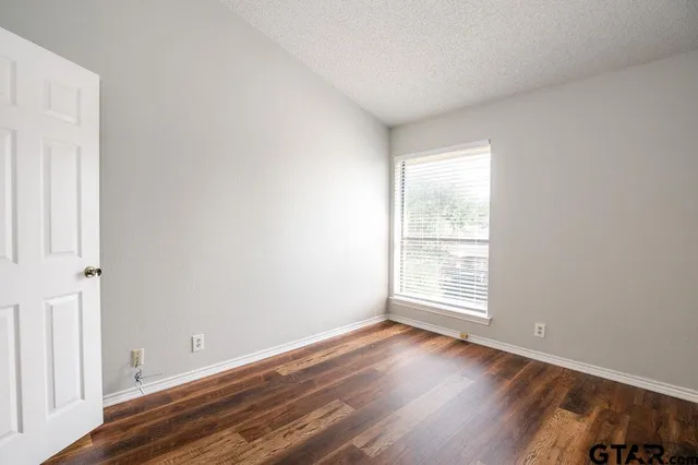 $1,600 | 5809 Hollytree Drive, Tyler, TX 75703