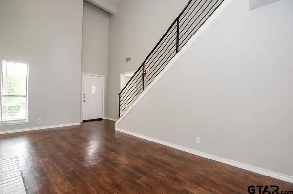 $1,600 | 5809 Hollytree Drive, Tyler, TX 75703