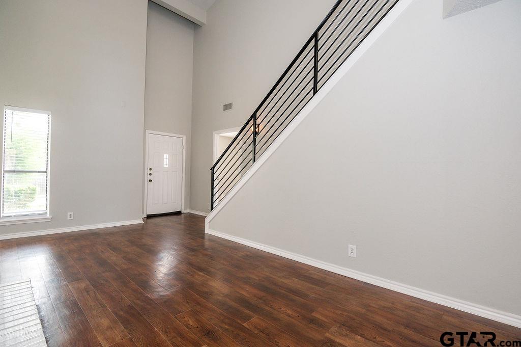 5809 Hollytree Drive Tyler, TX 75703 - Photo 6 of 32