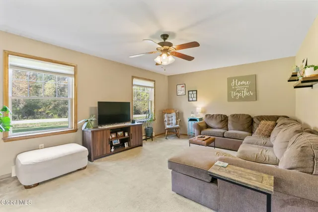 $559,900 | 121 Pioneer Drive, Broadalbin, NY 12025