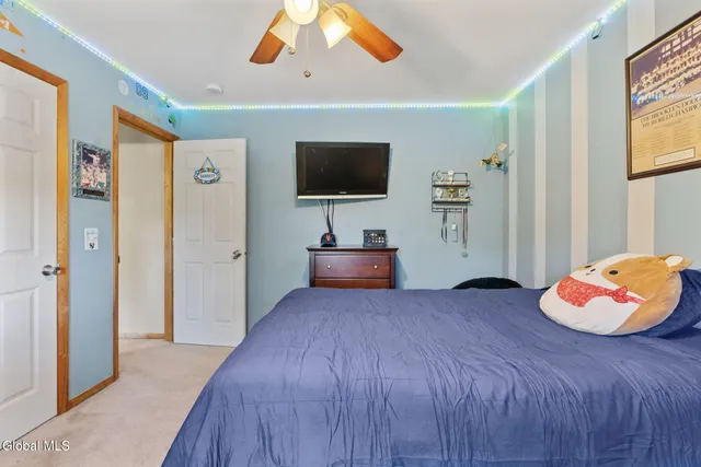 $559,900 | 121 Pioneer Drive, Broadalbin, NY 12025