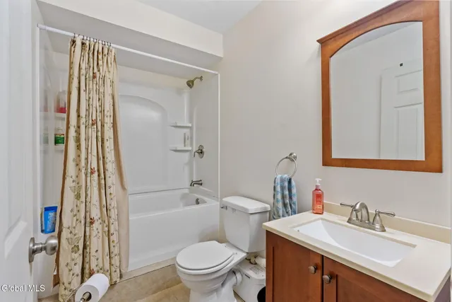 $559,900 | 121 Pioneer Drive, Broadalbin, NY 12025