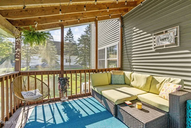 $559,900 | 121 Pioneer Drive, Broadalbin, NY 12025