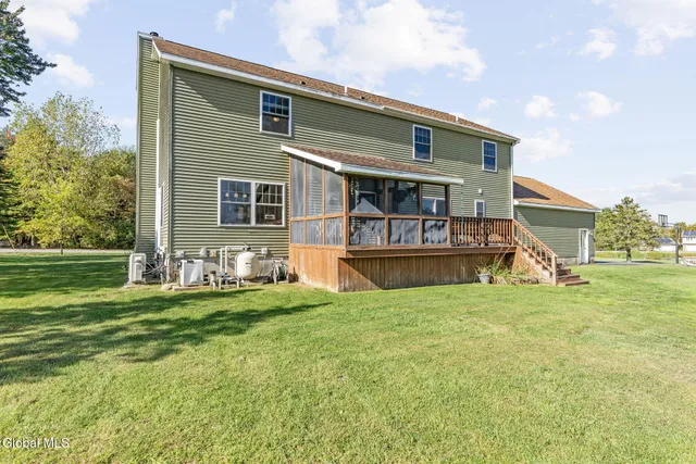 $559,900 | 121 Pioneer Drive, Broadalbin, NY 12025