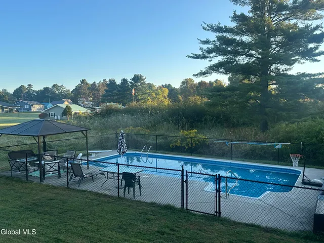 $559,900 | 121 Pioneer Drive, Broadalbin, NY 12025