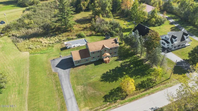 $559,900 | 121 Pioneer Drive, Broadalbin, NY 12025