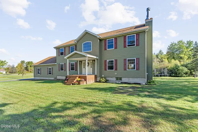 $559,900 | 121 Pioneer Drive, Broadalbin, NY 12025