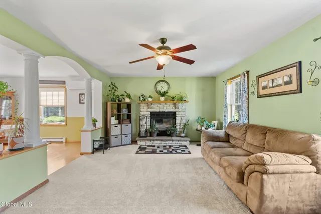 $559,900 | 121 Pioneer Drive, Broadalbin, NY 12025