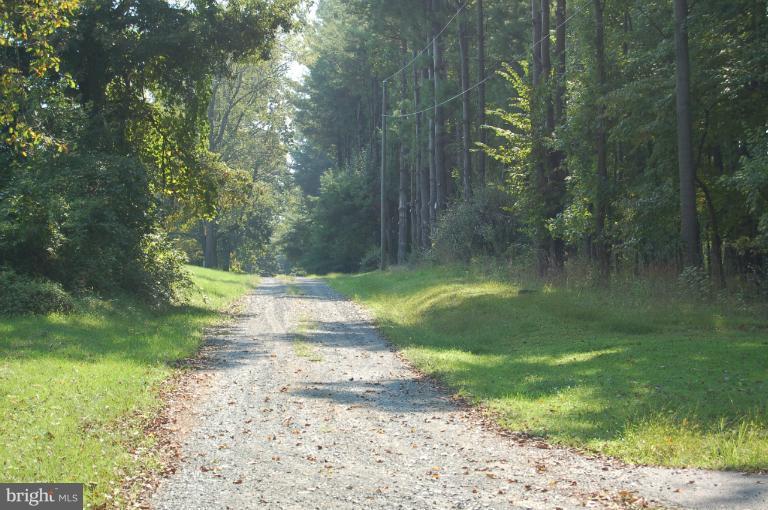16331 Hamilton Station Road Waterford, VA 20197 - Photo 16 of 16 View