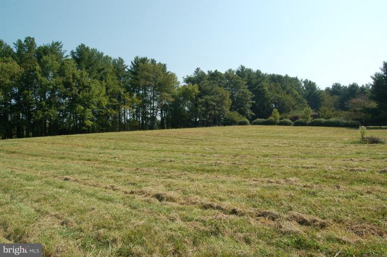 16331 Hamilton Station Road Waterford, VA 20197 - Photo 9 of 16 View