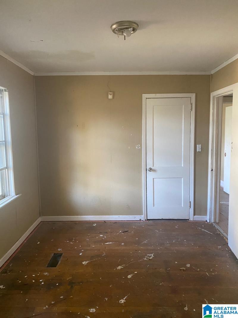 1408 Pineview Road Birmingham, AL 35228 - Photo 3 of 6