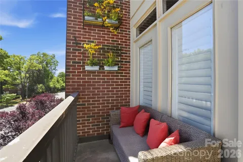 $515,000 | 2990 Selwyn Avenue, Charlotte, NC 28209
