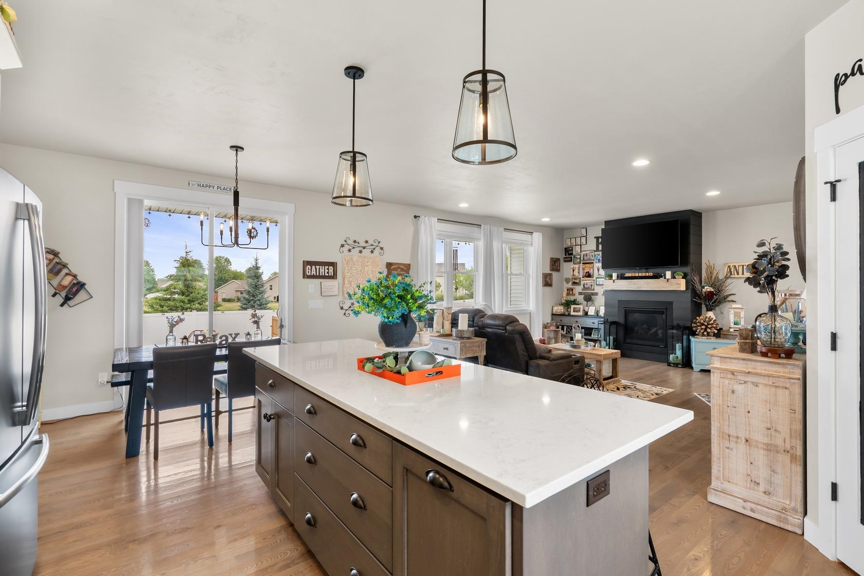 W5638 Hoelzel Way Appleton, WI 54915 - Photo 15 of 52 Gallery Image 15