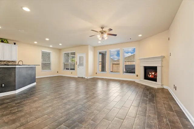 $485,000 | 10003 South Whimbrel Circle, Conroe, TX 77385