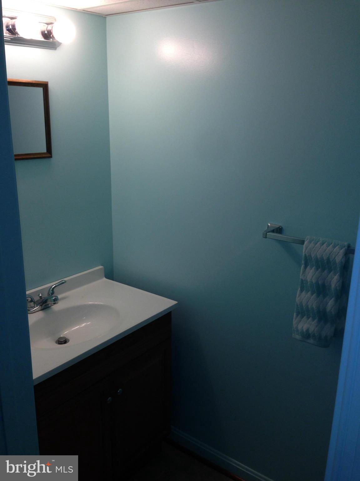 2521 Ebony Road Baltimore, MD 21234 - Photo 14 of 25 Bath