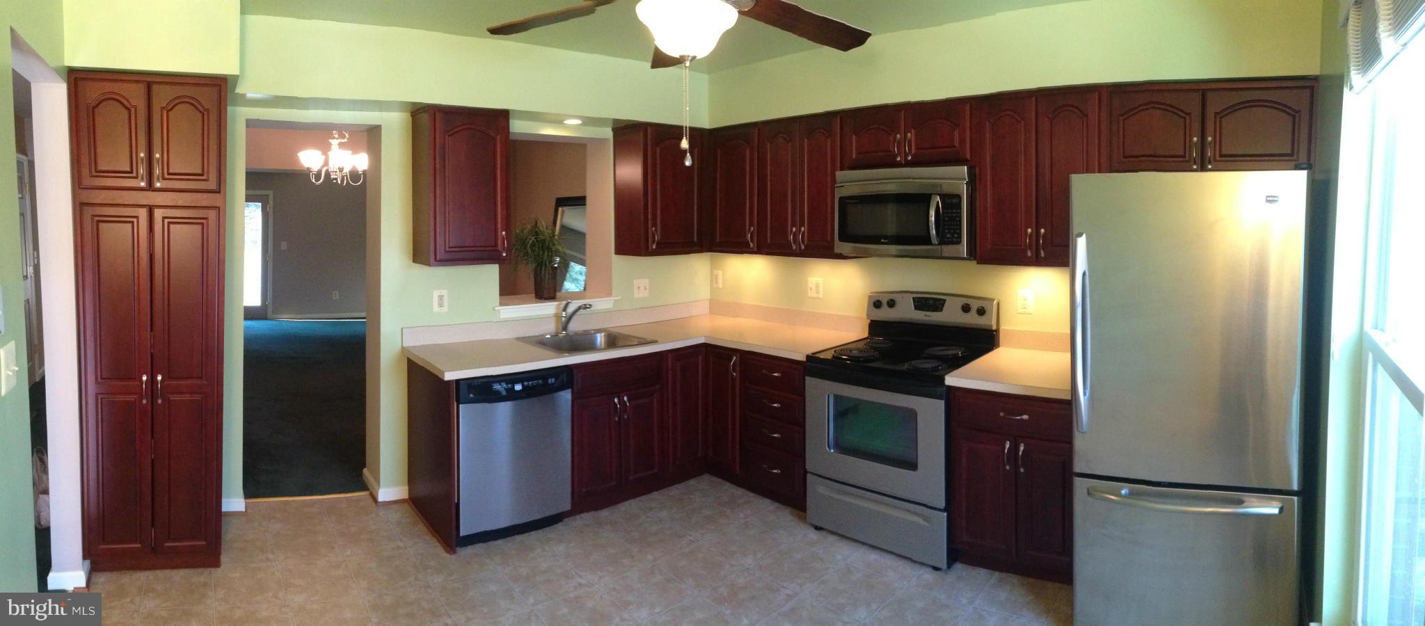 2521 Ebony Road Baltimore, MD 21234 - Photo 3 of 25 Kitchen