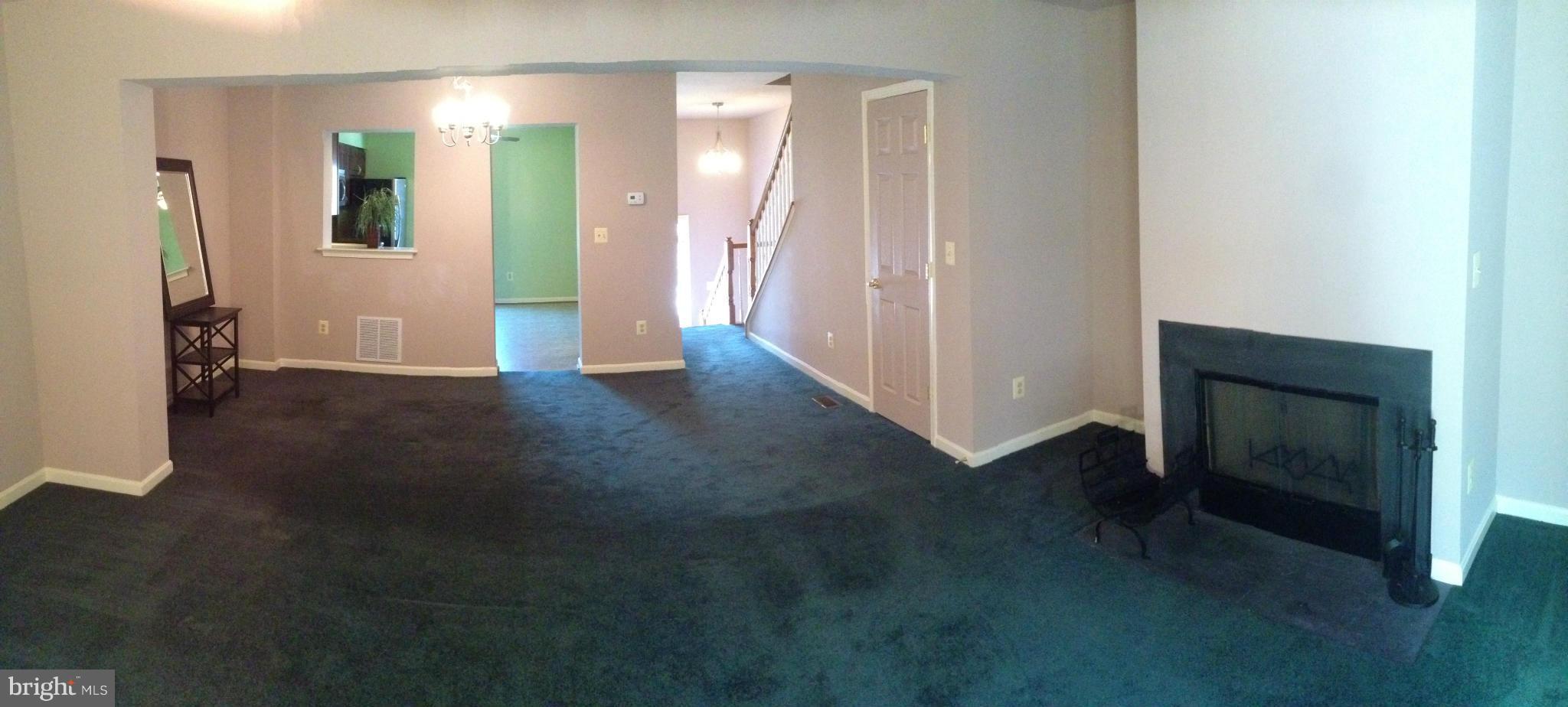 2521 Ebony Road Baltimore, MD 21234 - Photo 6 of 25 Living Room