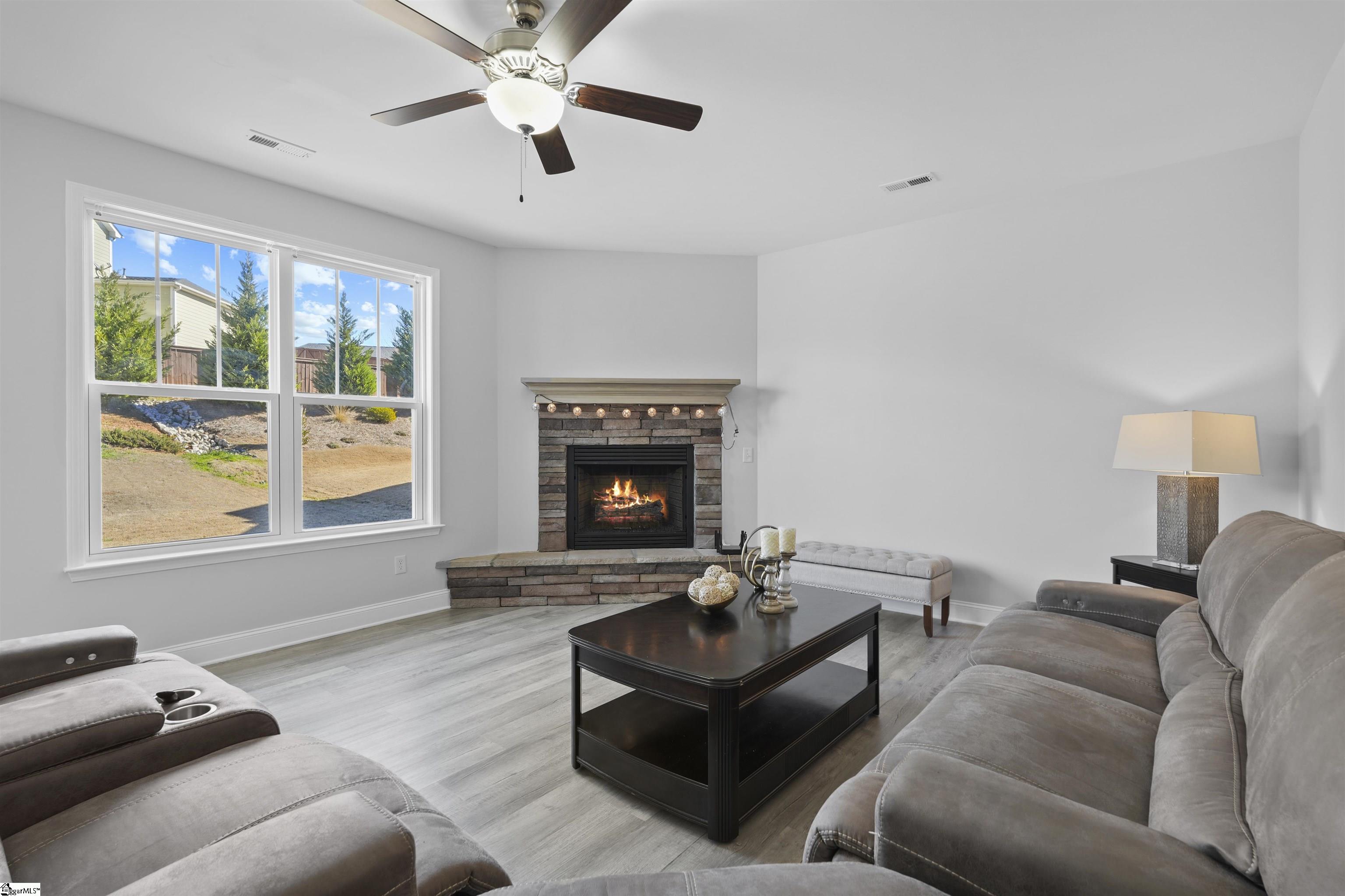 408 Longfellow Way Simpsonville, SC 29681 - Photo 13 of 30 Gallery Image 13