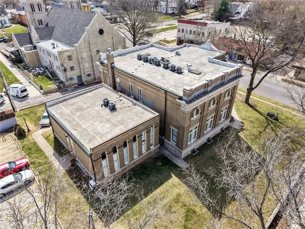 $825,000 | 601 South 5th Street, Leavenworth, KS 66048