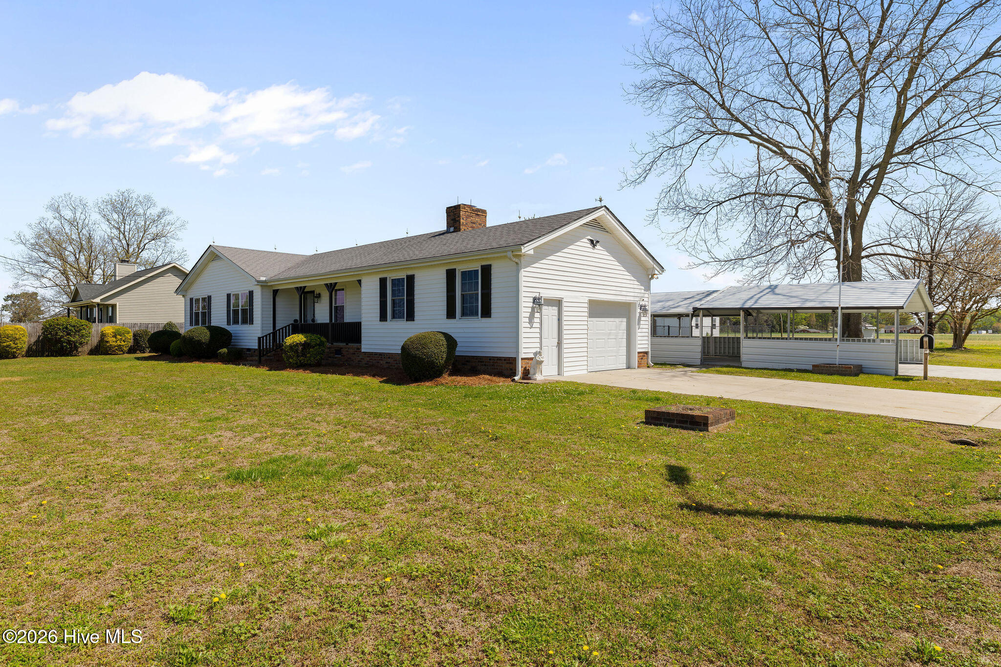 830 Indian Springs Road Mount Olive, NC 28365 - Photo 2 of 24 5T5A5329